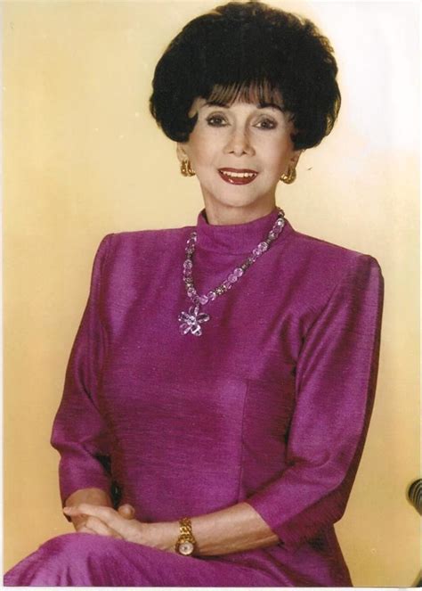 Rosa Rosal’s lifetime of charity .